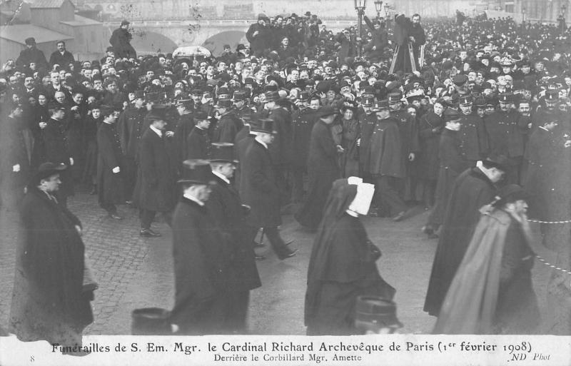 Carte postale ancienne Paris - Funerailles De S.em.mgr.le Cardinal Richard Archeveque De Paris à Paris
