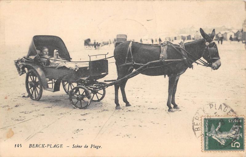 Carte postale ancienne Berck Plage - Scene De Plage à Berck