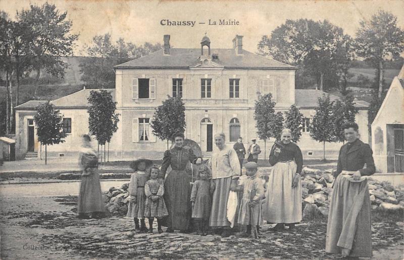Carte postale ancienne Chaussy - La Mairie à Chaussy