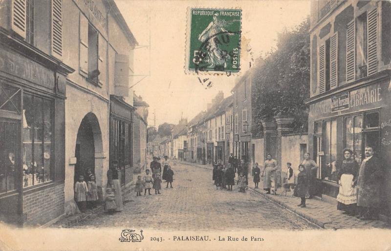 Carte postale ancienne Palaiseau - La Rue De Paris à Palaiseau