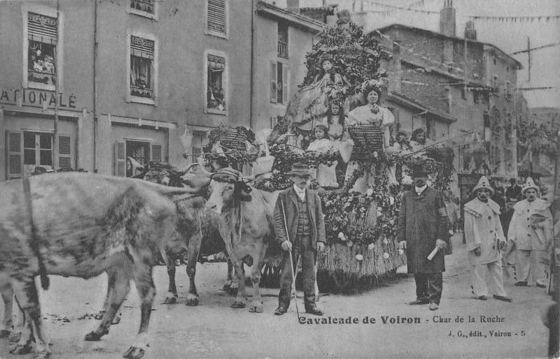 Carte postale ancienne Cavalcade De Voiron - Char De La Ruche à Voiron