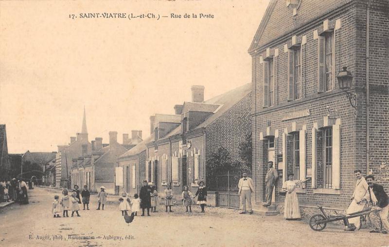 Carte postale ancienne Saint Viatre - Rue De La Poste à Saint-Viâtre
