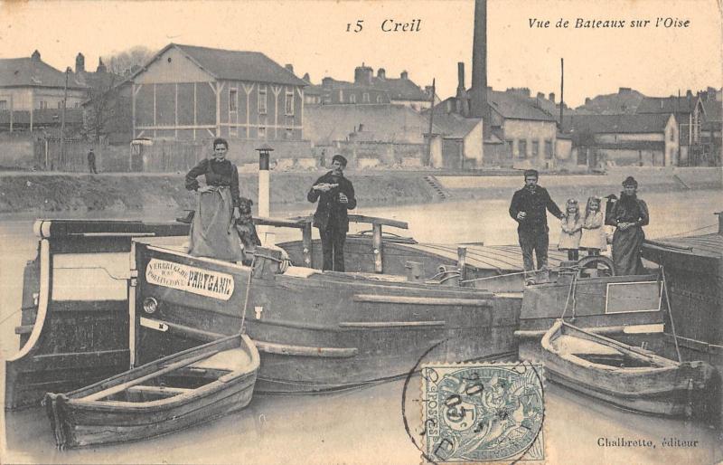 Carte postale ancienne Creil - Vue De Bateaux Sur L'Oise à Creil