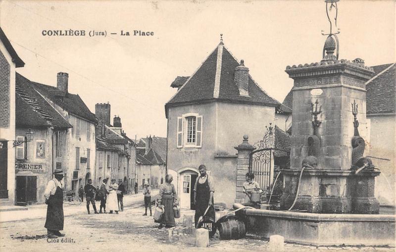 Carte postale ancienne Conliege - La Place - cpa rare à Conliège