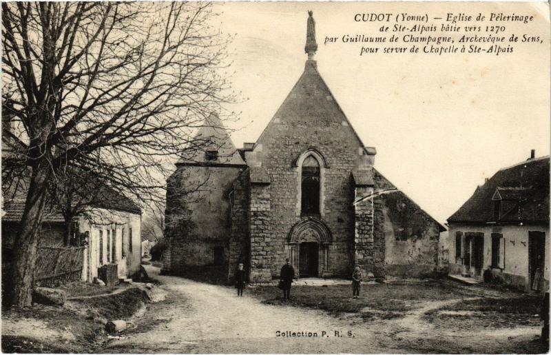 Carte postale ancienne Cudot eglise de Pelerinage à Cudot