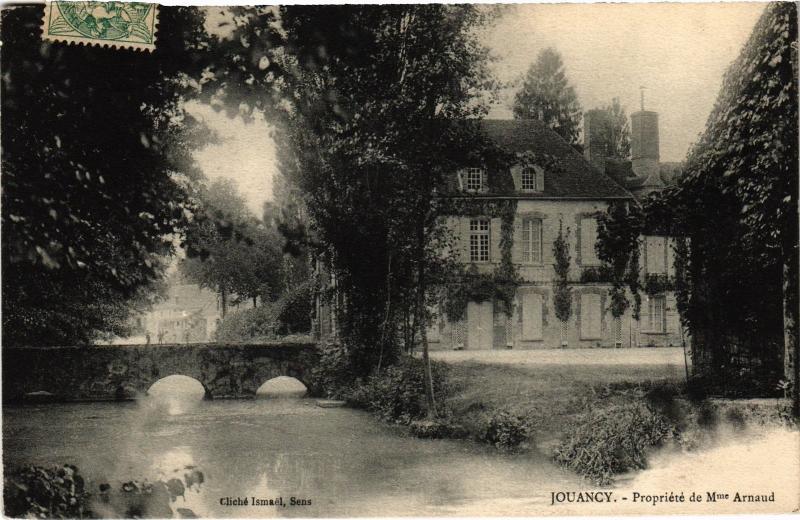 Carte postale ancienne Jouancy Propriete de Mme Arnaud à Jouancy