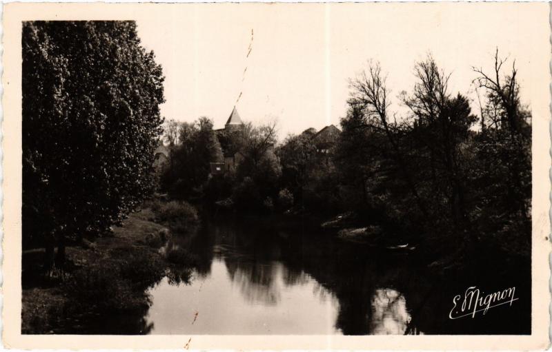 Carte postale ancienne Migennes Bords de l'Armancon à Migennes