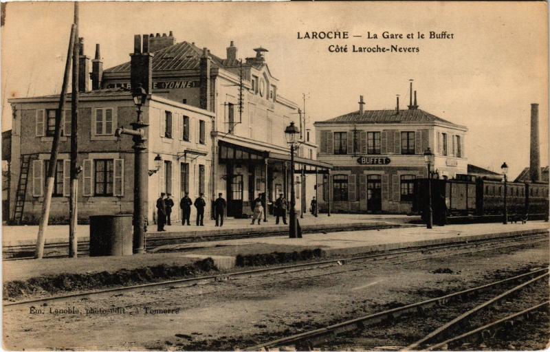 Carte postale ancienne Laroche Migennes la gare à Migennes