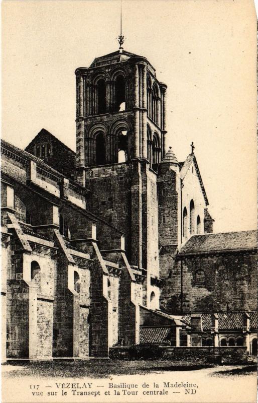 Carte postale ancienne Vezelay Basilique de la Madeleine