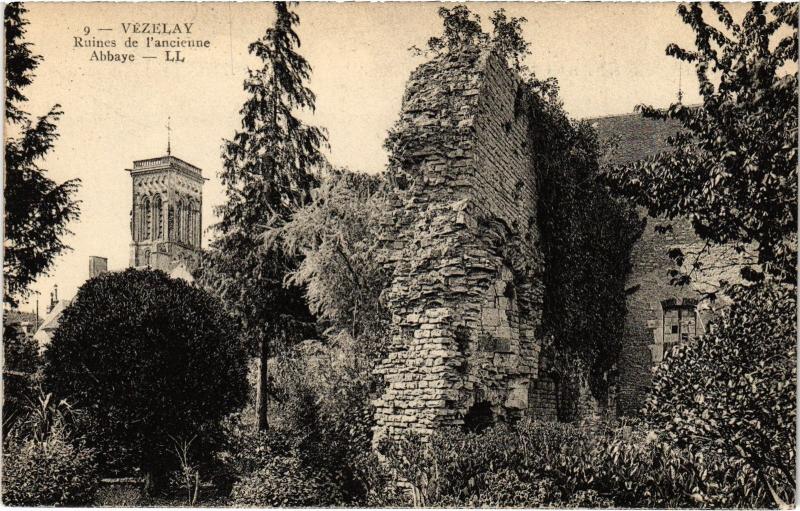 Carte postale ancienne Vezelay Ruines de l'Abbaye
