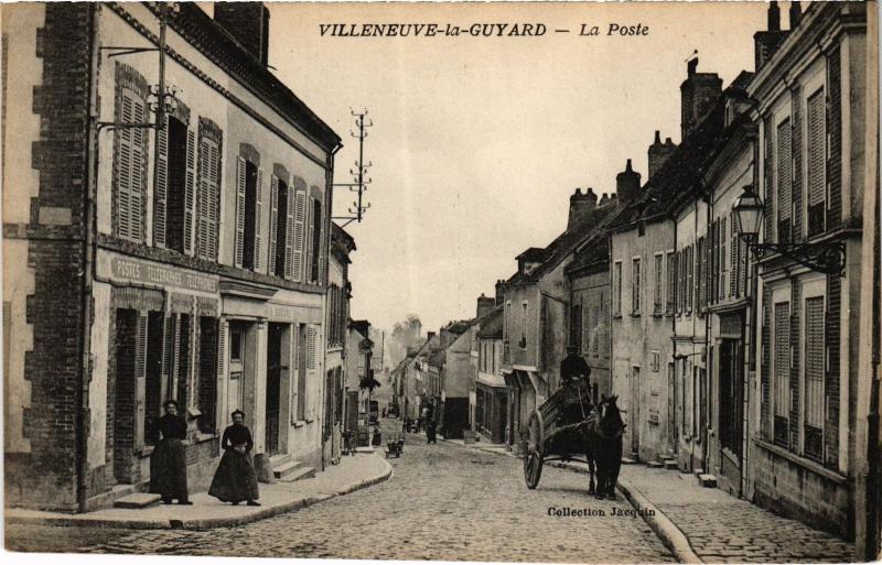 Carte postale ancienne Villeneuve la Guyard la Poste à Villeneuve-la-Guyard