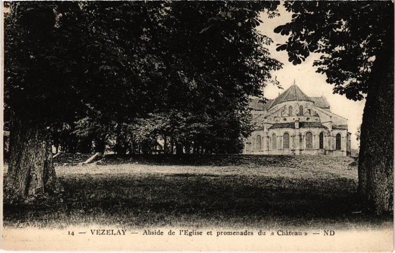 Carte postale ancienne Vezelay Eglise et promenades du chateau à Menades