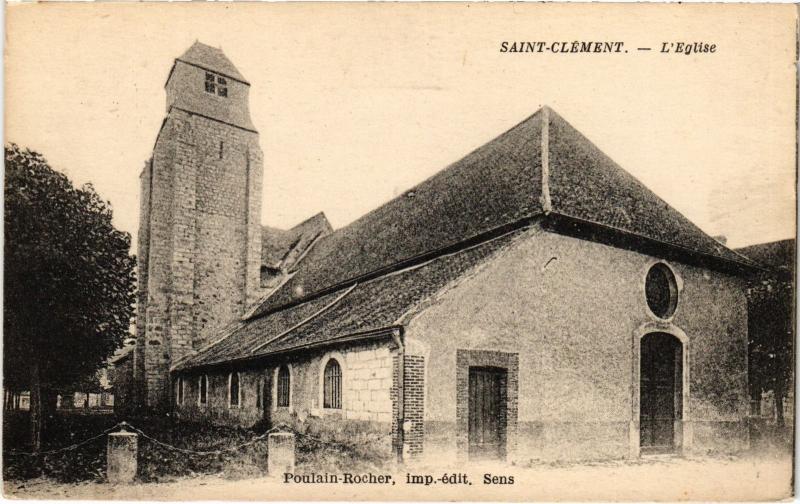Carte postale ancienne St Clement eglise