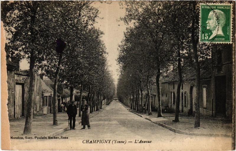 Carte postale ancienne Champigny Avenue à Champigny