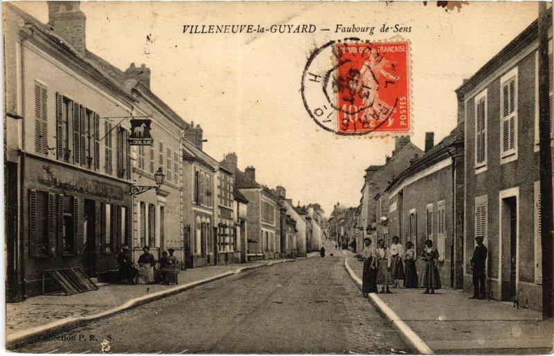 Carte postale ancienne Villeneuve la Guyard Faubourg de Sens à Villeneuve-la-Guyard