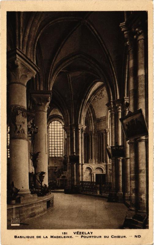 Carte postale ancienne Vezelay Basilique de la Madeleine Pourtour du Choeur