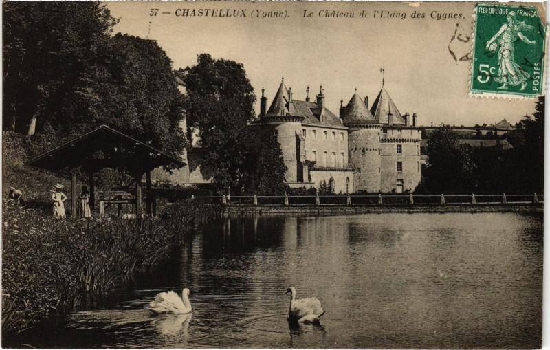 Carte postale ancienne Chastellux le chateau