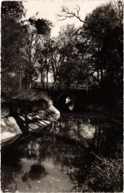 Carte postale ancienne Bleneau la Rigole