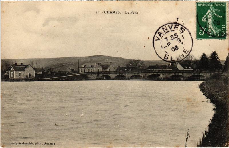 Carte postale ancienne Champs le Pont