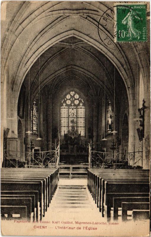 Carte postale ancienne Cheny interieur de l'eglise à Cheny