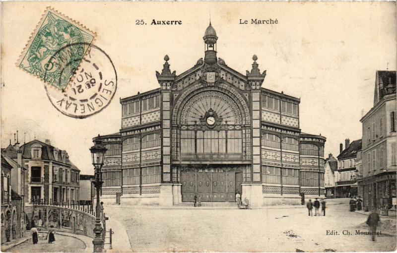 Carte postale ancienne Auxerre le Marche à Auxerre