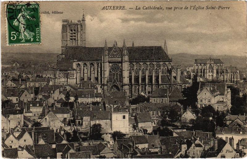 Carte postale ancienne Auxerre Cathedrale à Auxerre