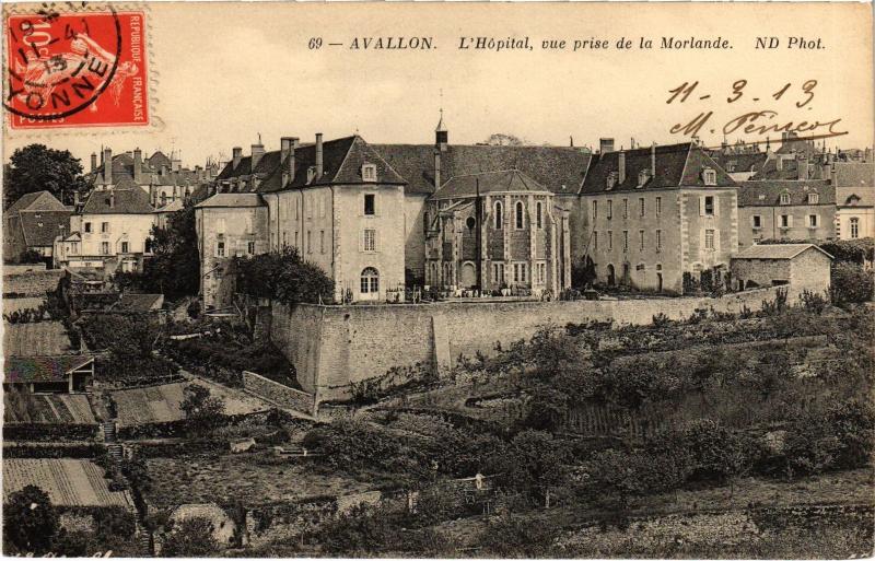 Carte postale ancienne Avallon Hopital à Avallon