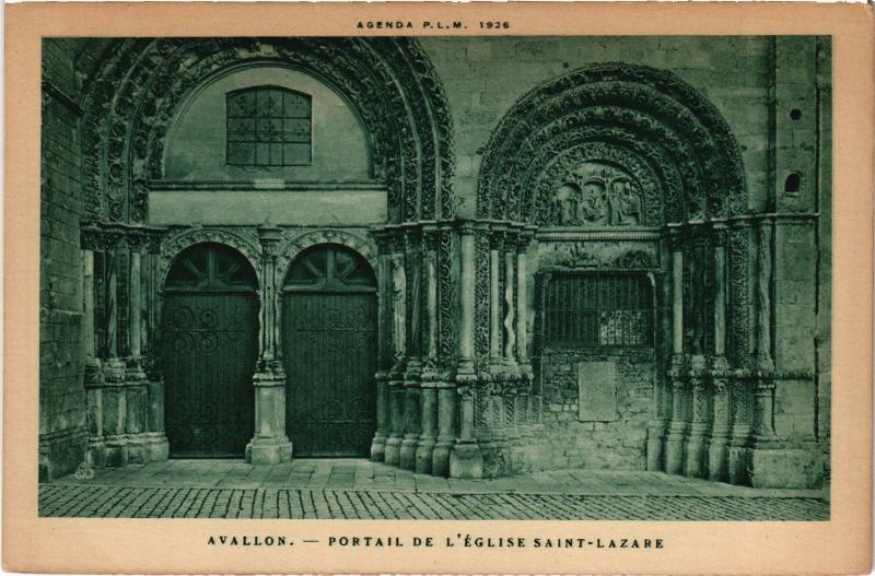 Carte postale ancienne Avallon Portail de l'Eglise Saint-Lazare à Avallon