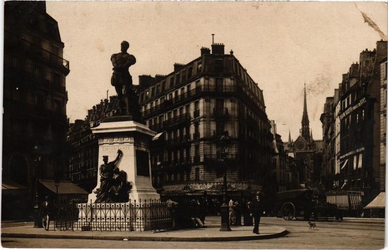 Carte postale ancienne Paris Statue Etienne Dolet