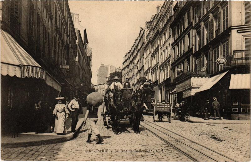 Carte postale ancienne La Rue de Belleville à Paris 19e