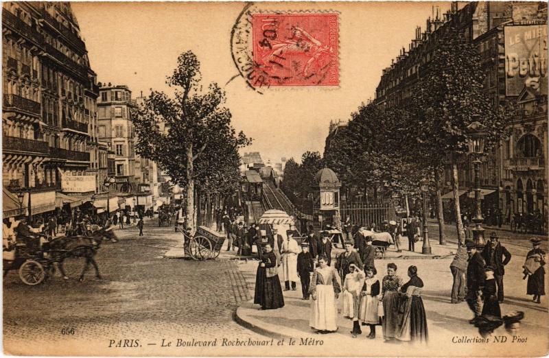 Carte postale ancienne Le Boulevard Rochechouart et le Métro à Paris 18e