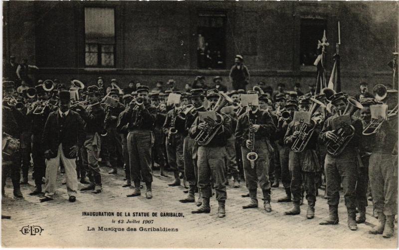 Carte postale ancienne Inauguration de la Statue de Garibaldi, le 13 Juillet 1907 - La Musique des Garibaldiens à Paris 15e