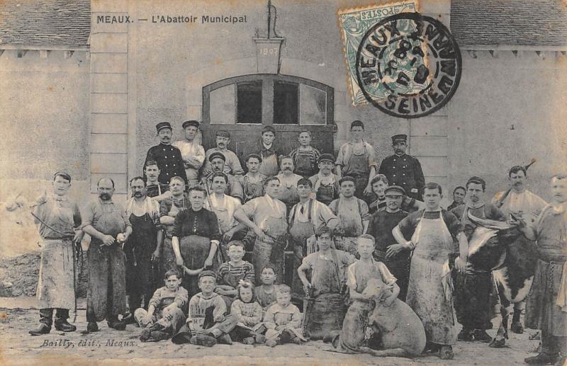 Carte postale ancienne Meaux - L'Abattoir Municipal à Meaux