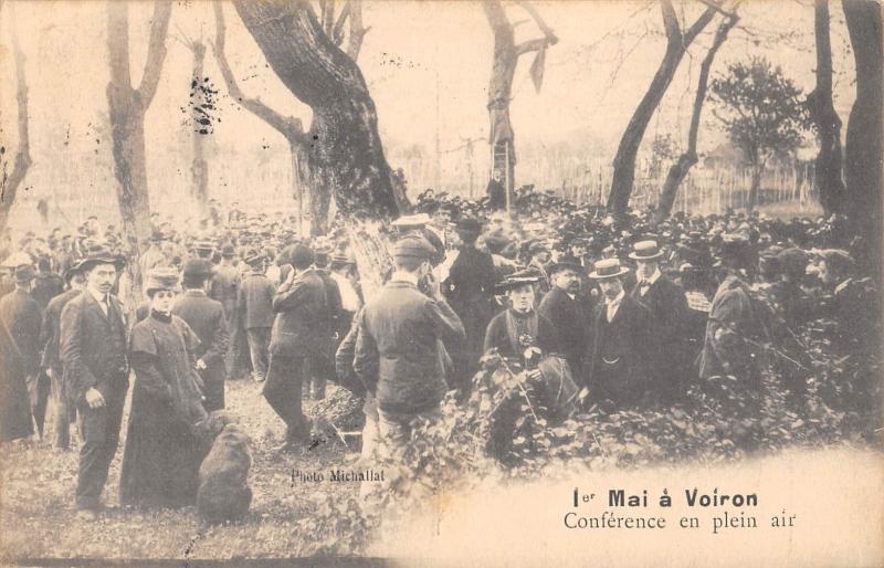 Carte postale ancienne 1er Mai A Voiron - Conference En Plein Air à Voiron