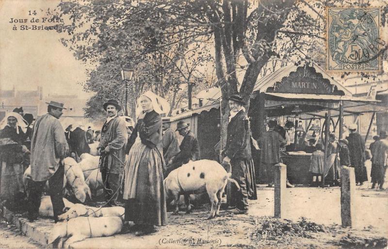 Carte postale ancienne Jour De Foire A Saint Brieuc - cpa rare à Saint-Brieuc