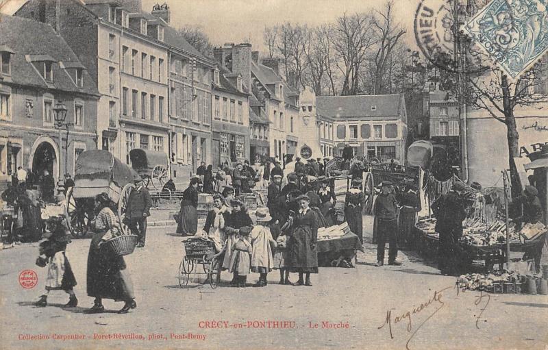 Carte postale ancienne Crecy En Ponthieu - Le Marche à Crécy-en-Ponthieu