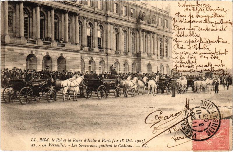 Carte postale ancienne Versailles Le Roi et la Reine d'Italie a Paris France à Versailles