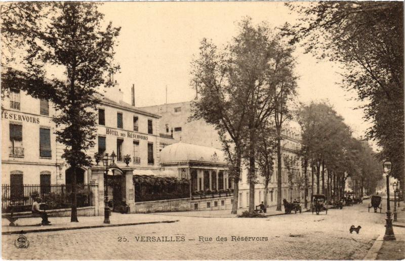 Carte postale ancienne Versailles Rue des Reservoirs France à Versailles