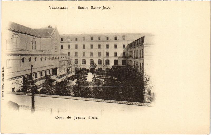 Carte postale ancienne Versailles Cour de JEanne d'Arc France à Versailles