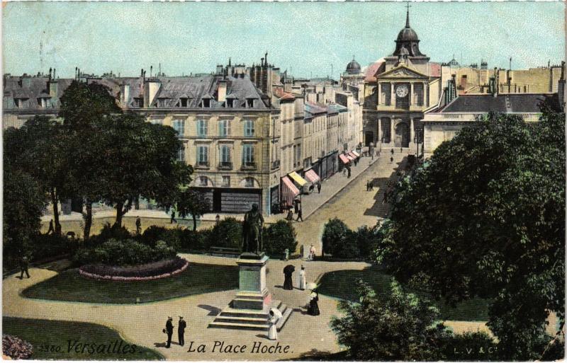 Carte postale ancienne Versailles La Place Hoche France à Versailles