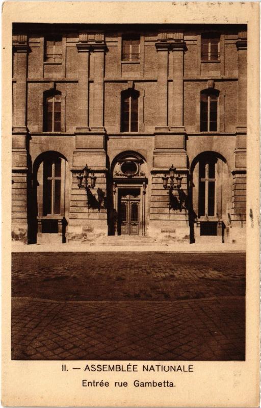 Carte postale ancienne Versailles Entree rue Gambetta France à Versailles