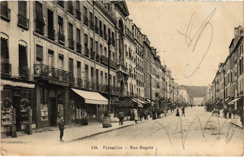 Carte postale ancienne Versailles Rue Royale France à Versailles