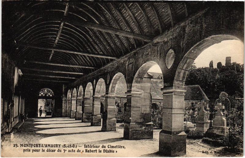 Carte postale ancienne Montfort l'Amaury Interieur du Cimetiere France à Montfort-l'Amaury