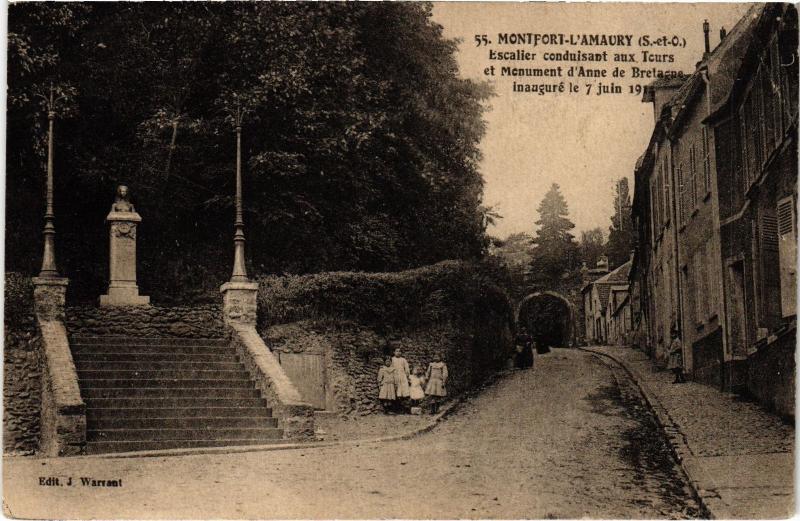 Carte postale ancienne Montfort l'Amaury Escalier, Monument d'Anne France à Montfort-l'Amaury