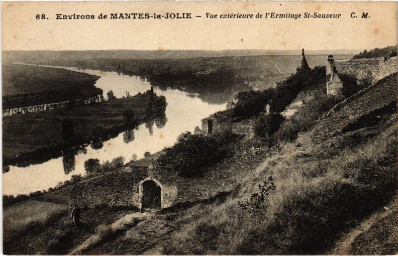 Carte postale ancienne Mantes la Jolie Vue exterieure de l'Ermitage Saint-Sauveur France à Mantes-la-Jolie