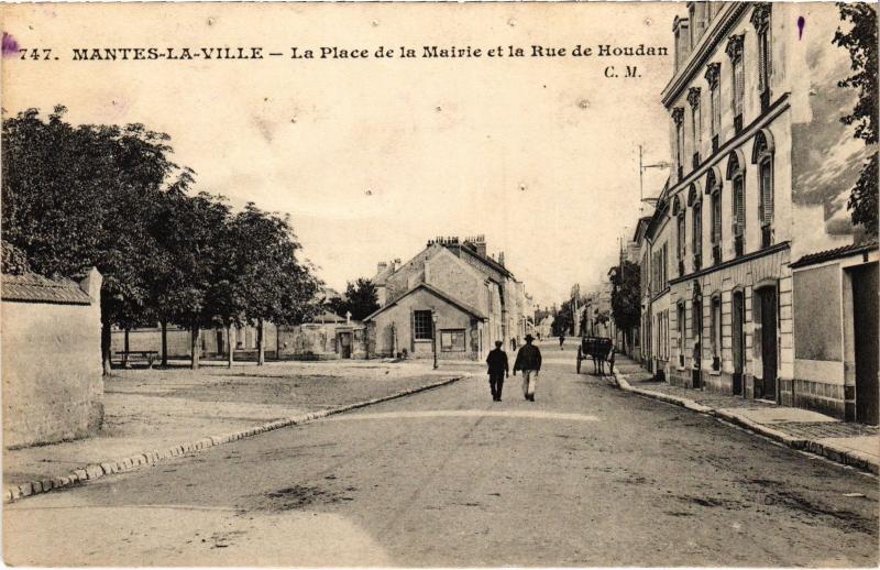 Carte postale ancienne Mantes la Ville La Place de la Mairie France à Mantes-la-Ville