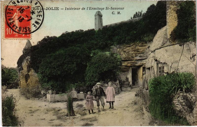Carte postale ancienne Mantes la Jolie Interieur de l'Ermitage Saint-Sauveur France à Mantes-la-Jolie