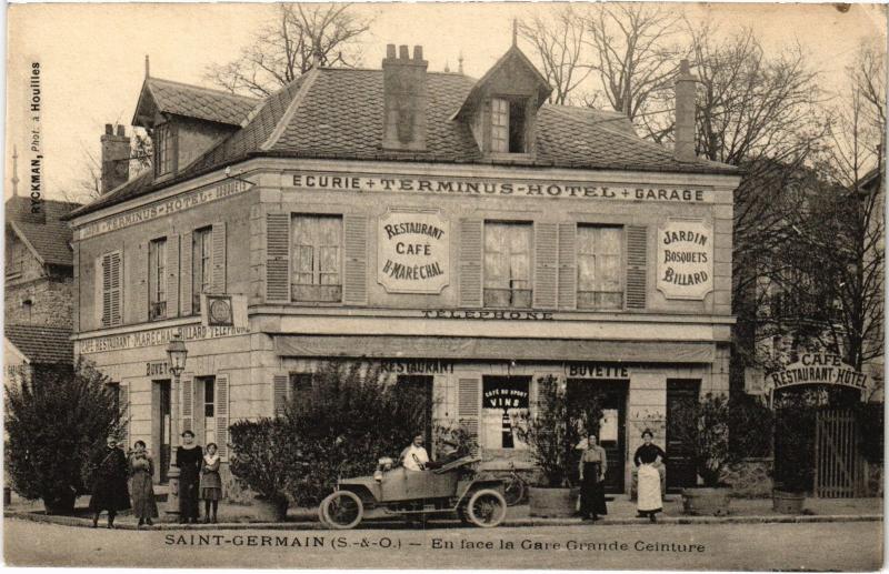 Carte postale ancienne Saint-Germain en Laye En face la Gare Grande Ceinture France à Saint-Germain-en-Laye