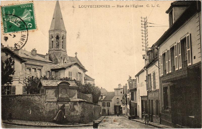 Carte postale ancienne Louveciennes Rue de l'Eglise France à Louveciennes