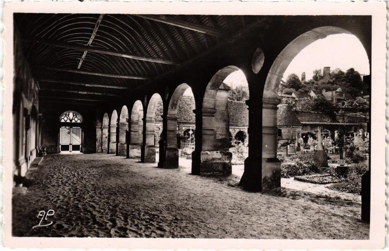 Carte postale ancienne Montfort l'Amaury Vue du Cloitre et Tours d'Anne France à Montfort-l'Amaury